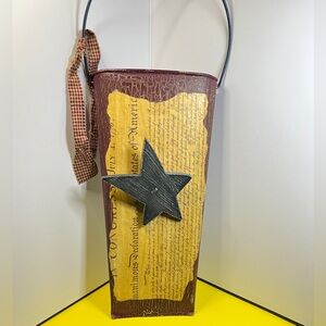 Rustic Decorative Metal Bucket/Planter with Declaration of Independence & Star